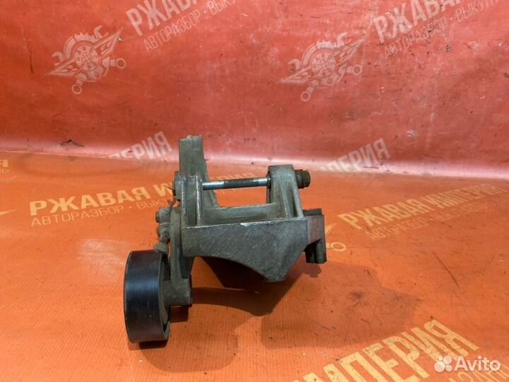 Кронштейн генератора Лада Калина 1 универсал 2013