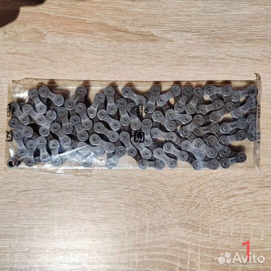 Цепь на велосипед Shimano, KMC