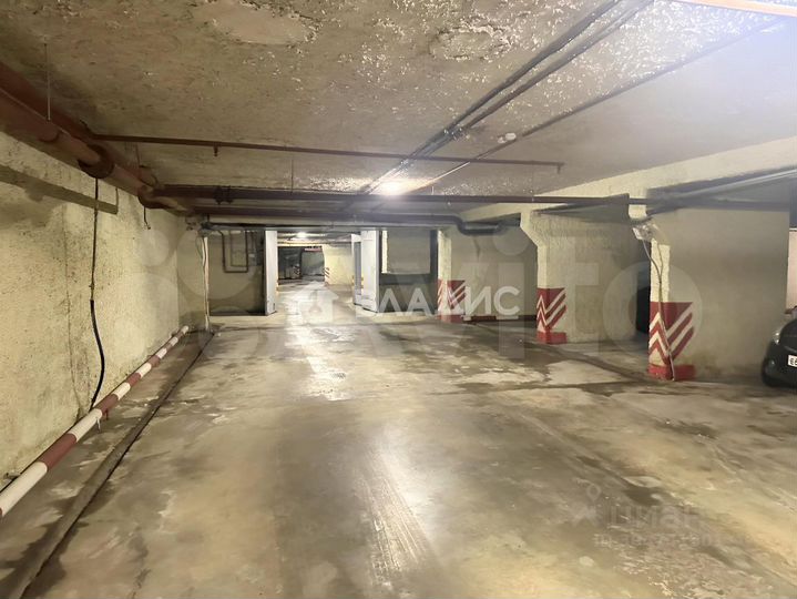 Машиноместо, 17 м²