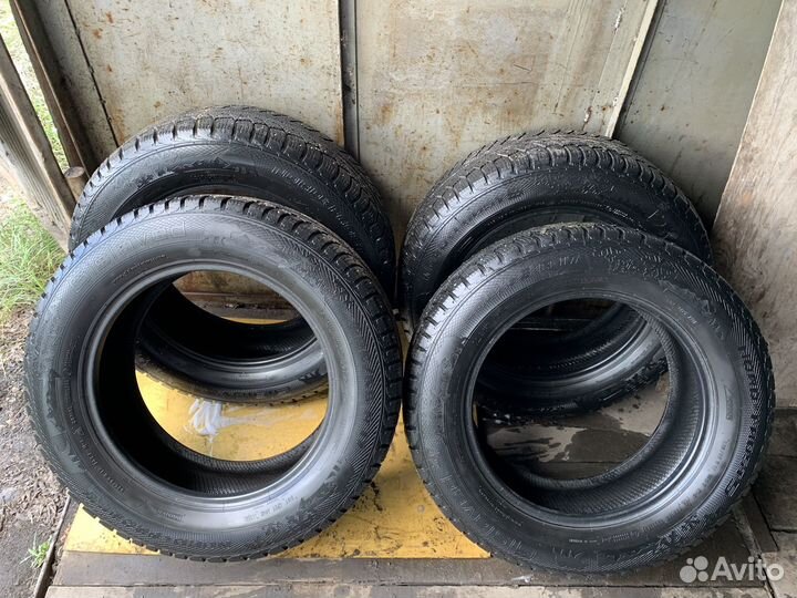 Gislaved Nord Frost 5 225/65 R17 102T
