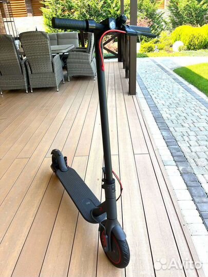 Самокат взрослый Mi Electric Scooter Pro