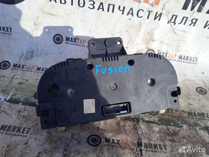 Панель приборов Ford Fusion 2002