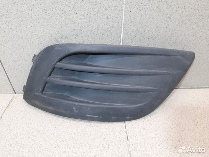 Заглушка бампера левая LADA Largus