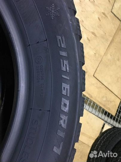 Windforce Snowblazer 215/60 R17 96H