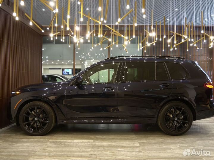 BMW X7 3.0 AT, 2022, 30 км