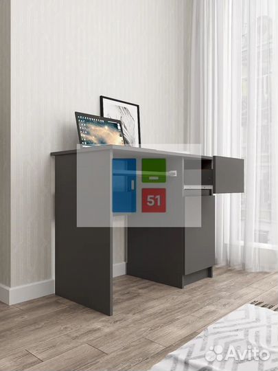 Стол письменный