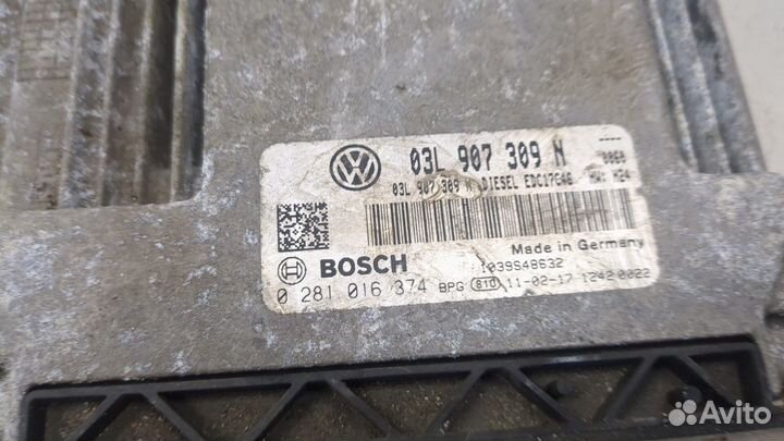 Блок управления двигателем Volkswagen Passat CC, 2011