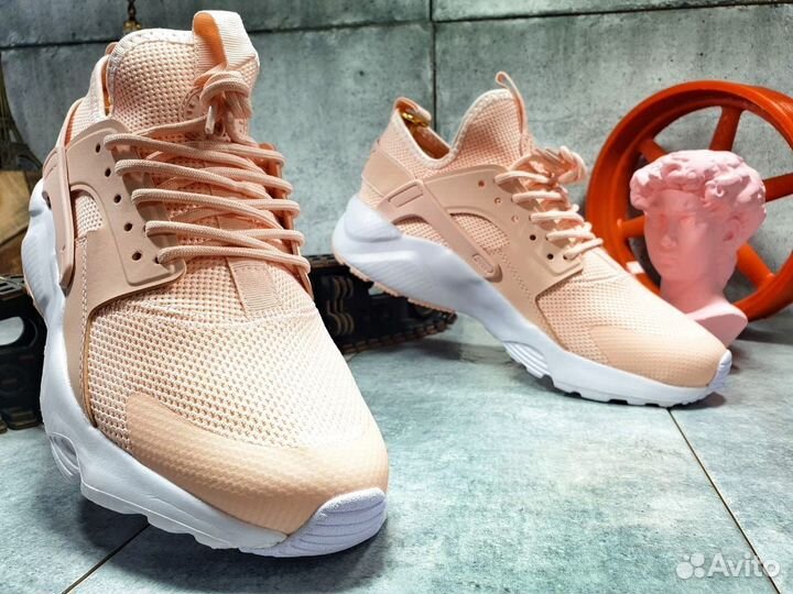 Женские кроссовки Nike Air Huarache