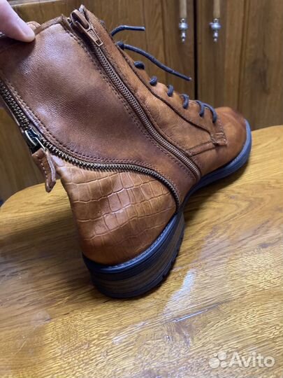 Фирменные ботинки кожа Bugatti новые