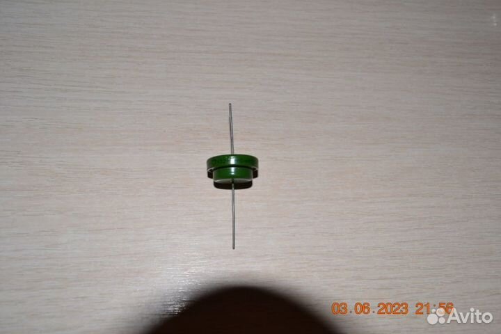 Конденсатор км 52-2 300 мкФ