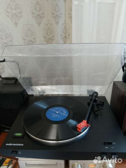 Проигрыватель винила audio-technica