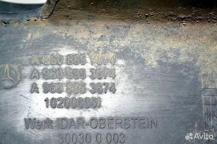 Рамка противотуманной фары, левая mercedes-benz Ac