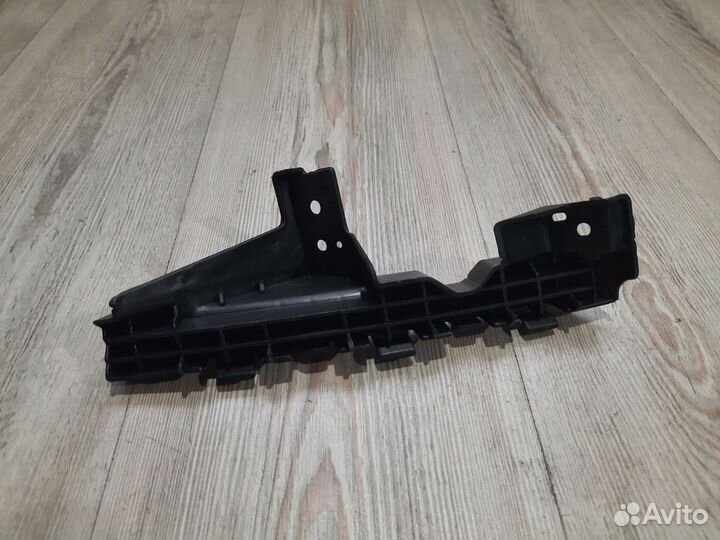 Кронштейн крепление фары Kia ceed 2 JD Прав