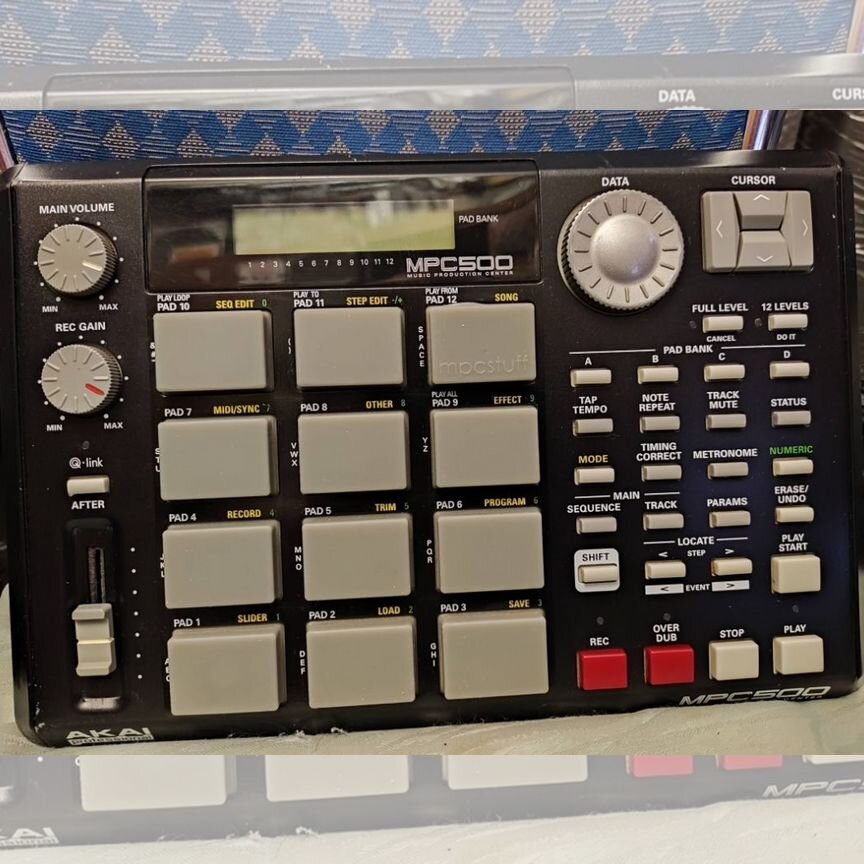 akai mpc 500 - Товары для хобби и отдыха во всех регионах