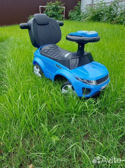 Детская машинка каталка с ручкой