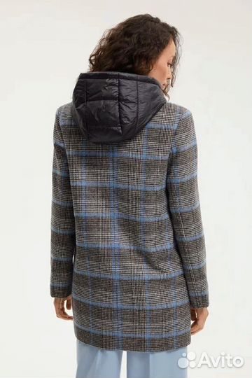 Пальто со съемным капюшоном