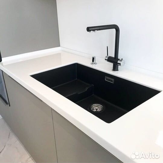 Кухонный гарнитур на заказ. Под ключ