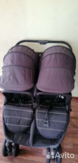 Коляска для двойни
