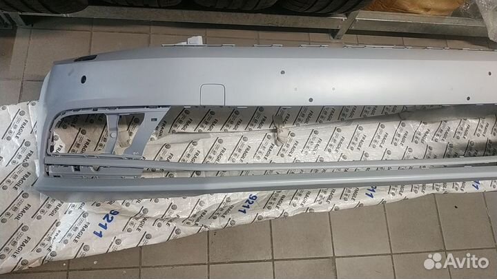 Бампер передний VW Jetta 5C6807217hgru