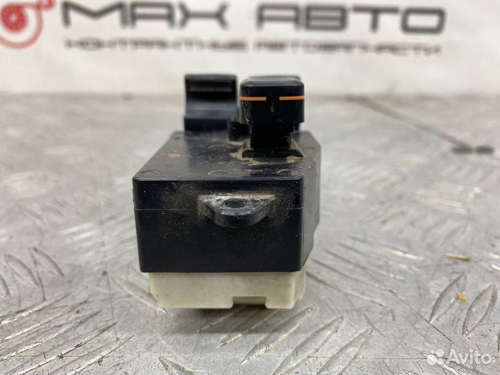 Б/У блок управления стеклоподъемника (кнопка)