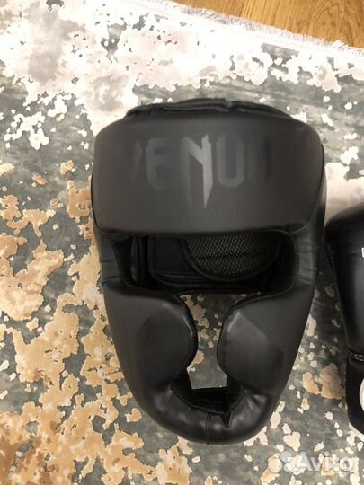 Боксерские перчатки