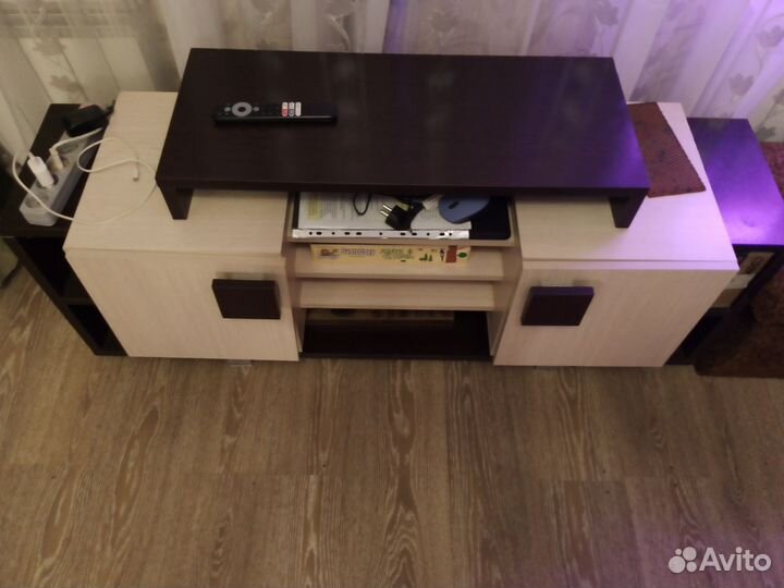 Тумба под телевизор