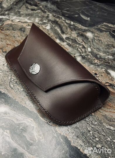 Кожаный футляр для солнцезащитных очков