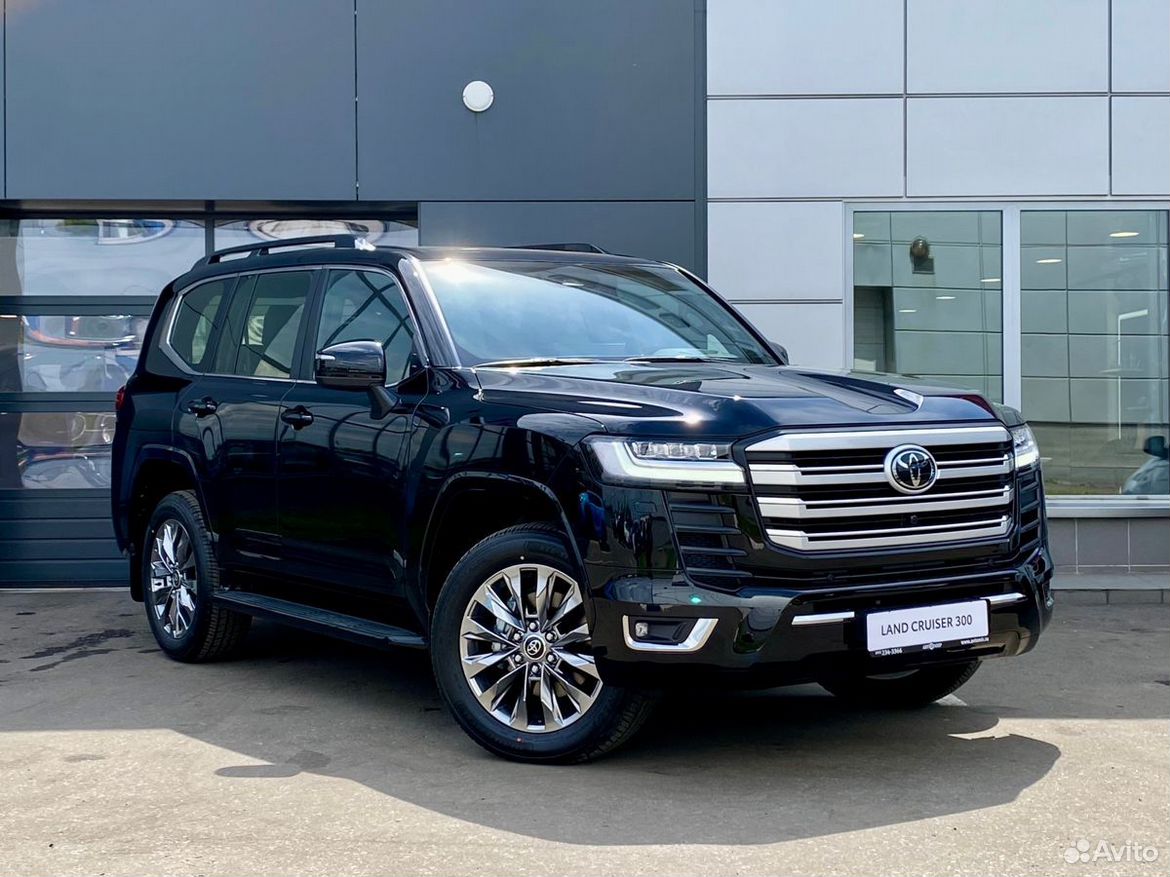 Toyota Land Cruiser 3.3 AT, 2025