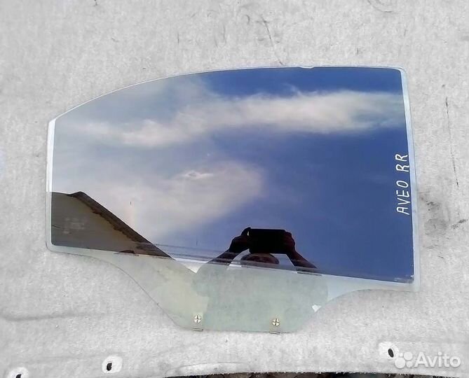 Стекло двери задней правой Chevrolet Aveo T250