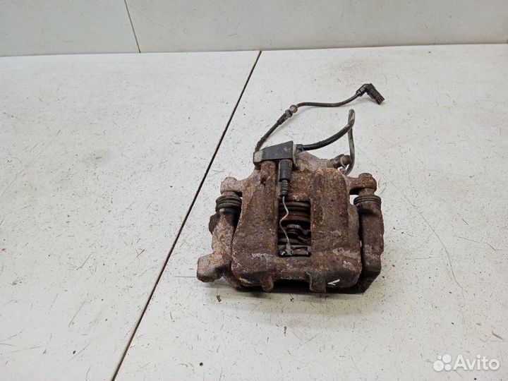 Суппорт передний левый Mercedes-Benz C-Class W202