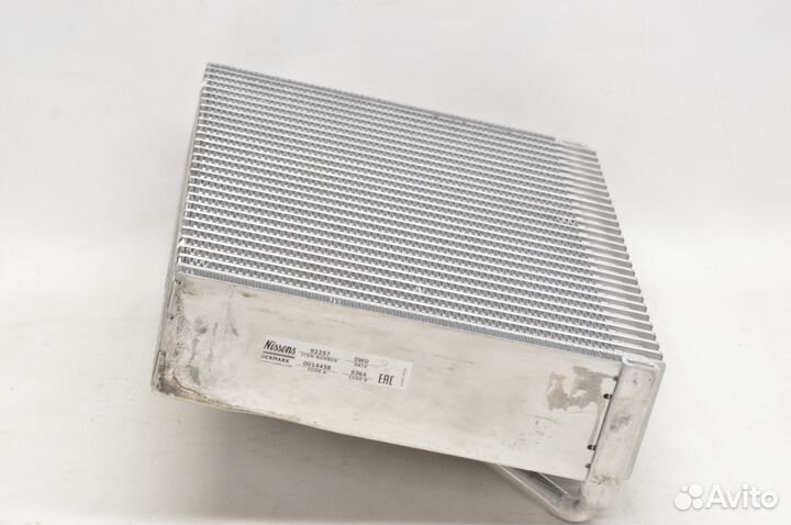 Испаритель кондиционера volvo S60/S80/V70/XC90 -04