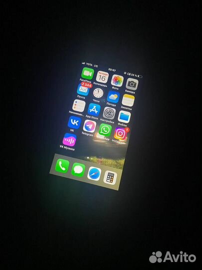 iPhone SE, 32 ГБ