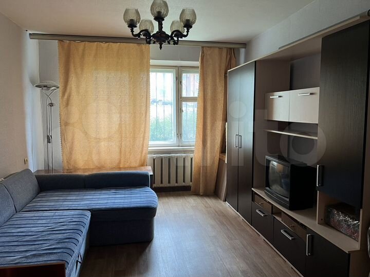 2-к. квартира, 52 м², 1/9 эт.
