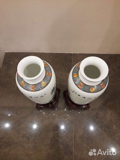 Вазы фарфор Китай 25см