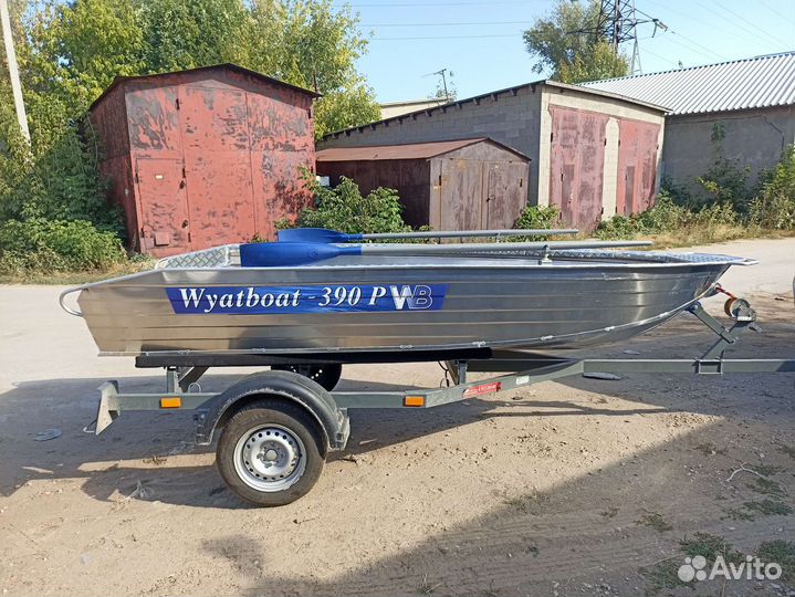 WyatBoat 390 P