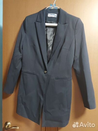 Пиджаки и жакеты женские 42 44