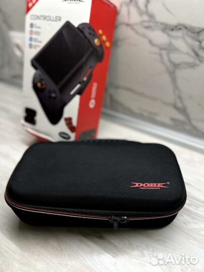 Геймпад + кейс Nintendo Switch (TNS-19252C)