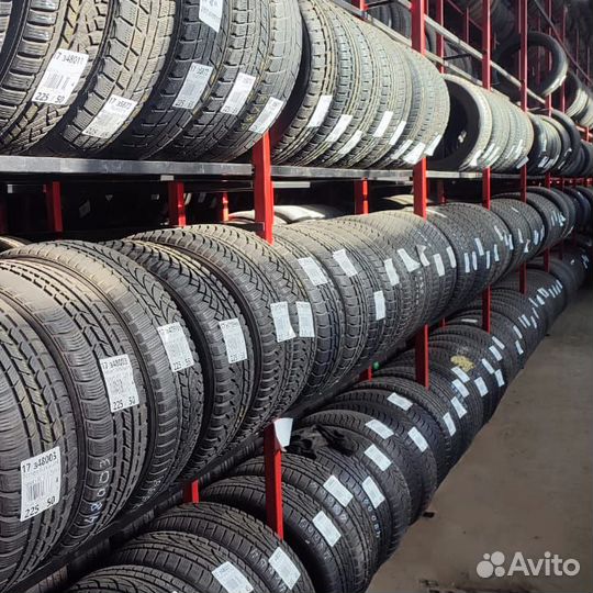 Kumho WinterCraft SUV Ice WS31 215/70 R16 100T