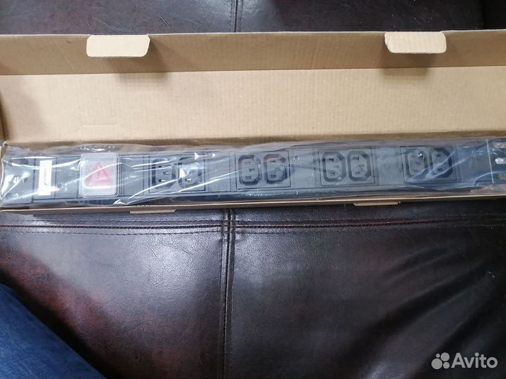 Блок розеток в стойку Gembird EHB8-4