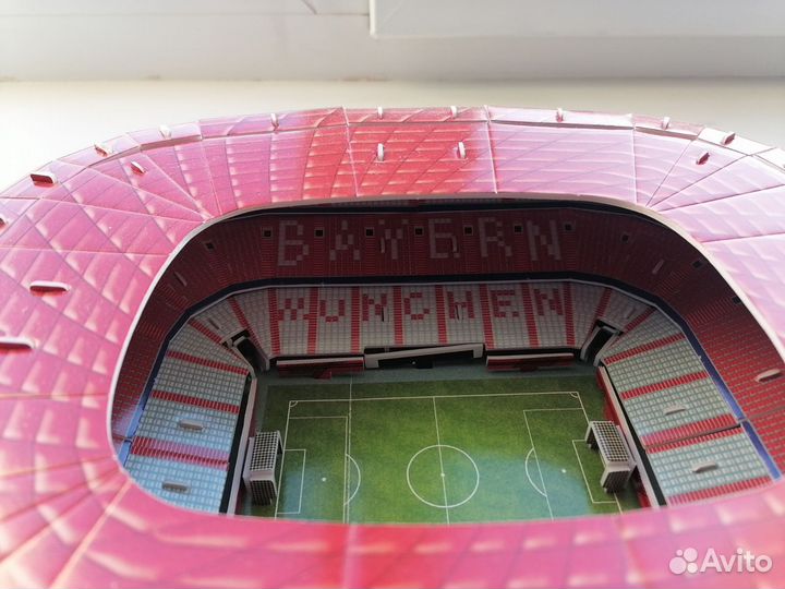 Стадион картонный