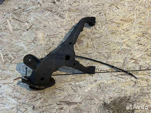 Рычаг задний левый Mercedes W638 Vito