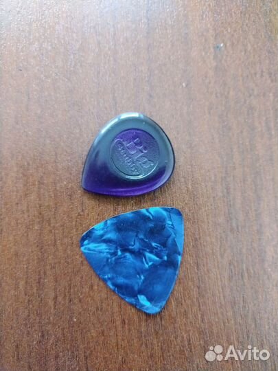 Акустическая гитара с чехлом