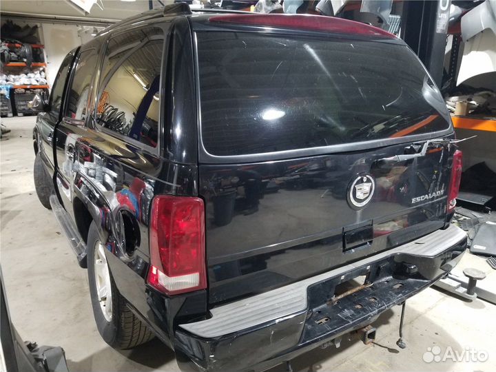 Разбор на запчасти Cadillac Escalade 2 2000-2006