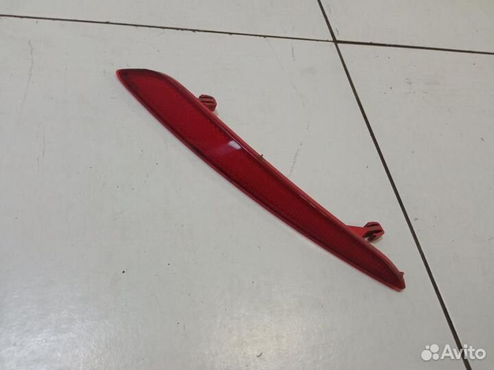 Отражатель в бампер задний левый Volkswagen Sciroc