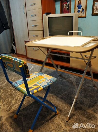 Детский стол-парта со стулом