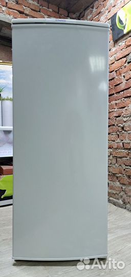 Холодильник Бирюса 140x60x60см