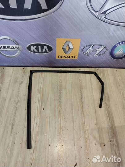 Уплотнитель зад проема стекла двери Kia sorento XM