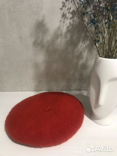 Берет красный