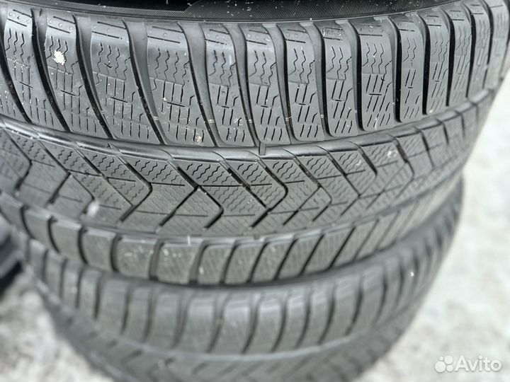 Pirelli Winter Sottozero 3 245/40 R19 и 275/35 R19