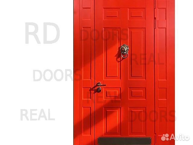 Красная уличная входная дверь с терморазрывом